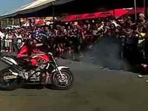 Encontro de moto em Itaúna  no dia 04/08/2013