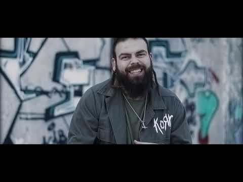 Ton - A la izquierda de la fila