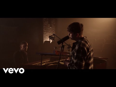 Flynn - I Don't Wanna Love You (Official Video)
