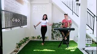 Download lagu Javanese husband accompanies Dayak wife in singing Dayak songs. Funny video Bobby Faraby mp3