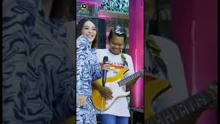 Download lagu #downloadMinyak wangi - Difarina Indra Adella feat Arlida Putri #difarinaindra #arlidaputri #Adella mp3