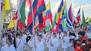 【大阪・関西万博】色とりどりの万国旗が舞うフラッグパレード！