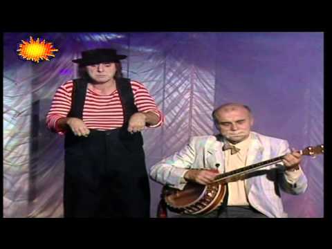 Ivan Mládek a zpívající Boris Hybner