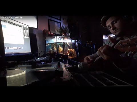 Tomasz Akustyczny - The 'Good live' Session # Pośród ciasnych, głośnych ulic #