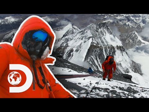 How Dangerous Is The Mount Everest “Death Zone”? | To Live Or Die On Everest