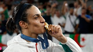 ???????????? مراسم التتويج التاريخي للبطلة الجزائرية إيمان خليف