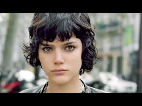 download lagu mp3 mp4 I Ll Kill Her Soko, download lagu I Ll Kill Her Soko gratis, unduh video klip I Ll Kill Her Soko