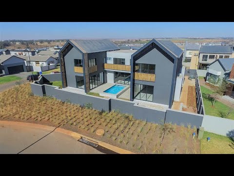 5 Bedroom House for sale in Gauteng | Centurion | Centurion East | Midstream Estate | 4 |