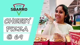 Trying Sbarro's ₹69 Pizza | Cheesy Garlic Bread | Stromboli