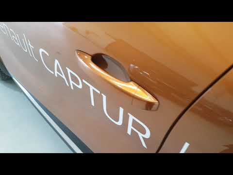 211L885 - 2021 Renault Captur Iconic 100 BHP Demo Savings  22,995