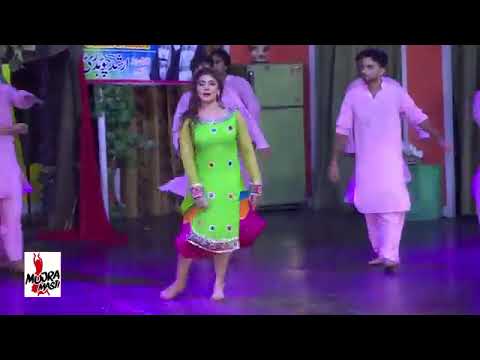 MUJRA QUEEN KHUSHBOO   KUNWARI MERI NATHLI   2016 PAKISTANI MUJRA DANCE