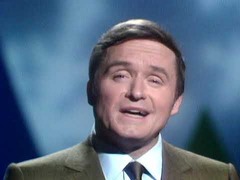 Mike Douglas "The Christmas Song" on The Ed Sullivan Show