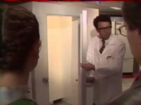 Michel Leeb au grand Magasin Leeb show 7ème partie "Le Réfrigérateur"...