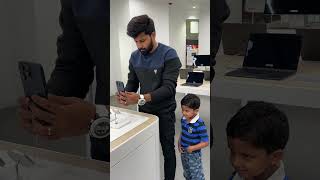 Download lagu Shopping mall la indha mistake pannadhinga 😂😳 shadhik azeez mp3