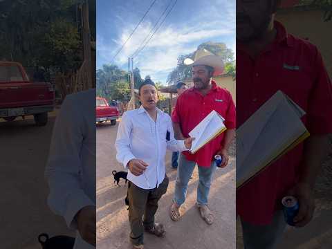 Personas de Palmarito de la Sierra pidiéndole apoyo al gobernador Rocha Moya #palmarito#rancho#flhr