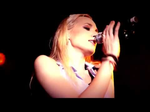Jenny and the Mexicats - Me Voy a Ir