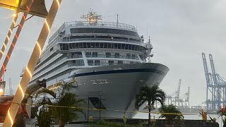 Viking Mars dejando el Puerto de Colon 2000 