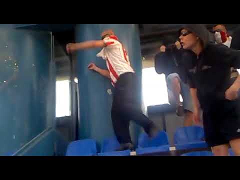 185 derby Krakowa Wisła - CRACOVIA  1:0 (30 kwietnia 2012) - awanturka