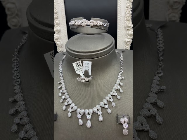 فرع (1)طقم ذهب ابيض عيار 18 وزن 36.36 جرام