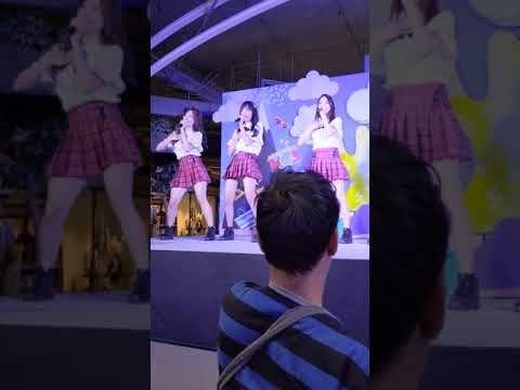 051019 [Fancam Focus] รับน้องหน่อย - Daifuku by CmCafe @ มหา(อะ)ลัยขายของ MBK