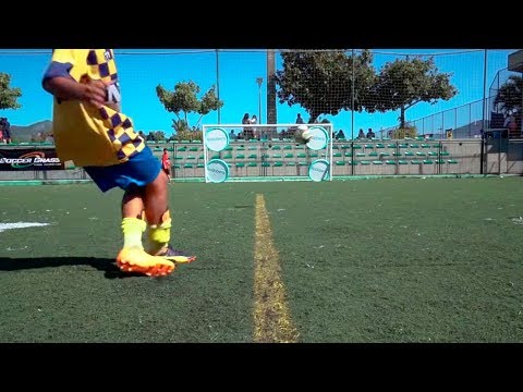 NA GAVETA #4 - MULEKES DA COPA ZICO - Desafio de falta | Canal Zico 10