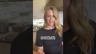 Download lagu Video by aliciasilverstone #megamstvguidevlogs mp3