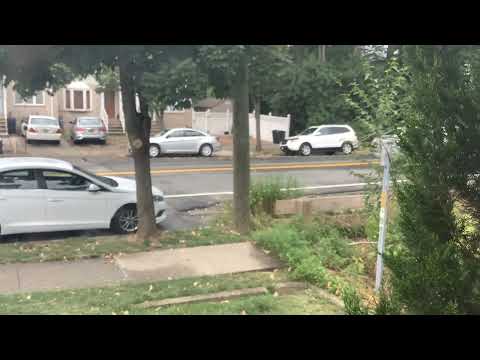 FDNY LADDER 76 RESPONDING UGENTLY TO A SECOND ALARM FIRE