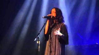 Dos Soledades - Julieta Venegads en el Teatro de la ciudad 2015