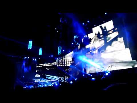 Muse - Isolated System, Emirates Stadium (May 25, 2013)