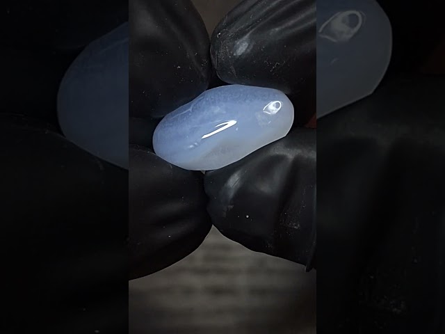 حجر عقيق سماوي طبيعي