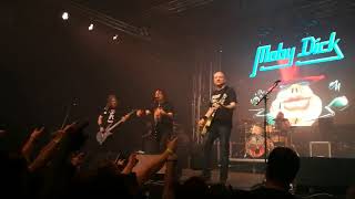 Moby Dick-Gumiszoba ( Körhinta 25 Mentes 50 Barba Negra)