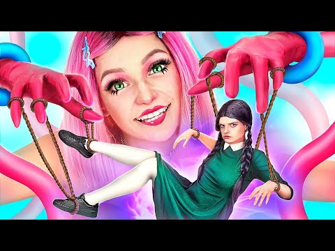 La mia Insegnante è Mommy Long Legs / Se Mercoledì Addams Fosse nella Vita Reale