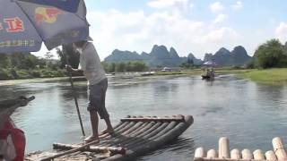 Video : China : Bamboo rafting on the YuLong River 玉龙河 from GuiLin to YangShuo
