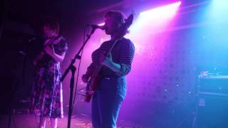 Girlpool - Crowded Stranger (Live at Baby's All Right)