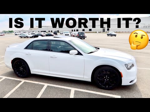 Reviewing My 2016 Chrysler 300S 5 7L HEMI--WHAT DOES IT HAVE TO OFFER?