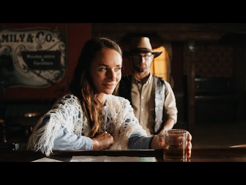 Michal Horák feat. Sandra Nováková - Hustej Joe (Official Video)