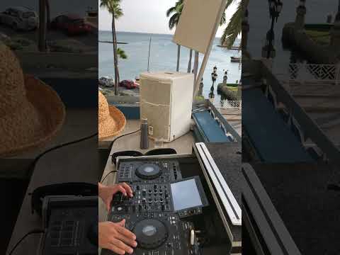 Deep Disco Funky House mix from Renaissance Blue Bar Aruba