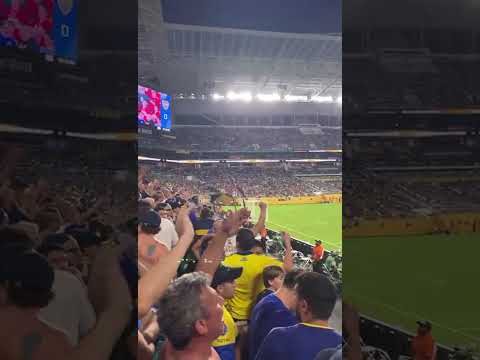 "HINCHADA BOCA EN EL HARD ROCK." Barra: La 12 &bull; Club: Boca Juniors