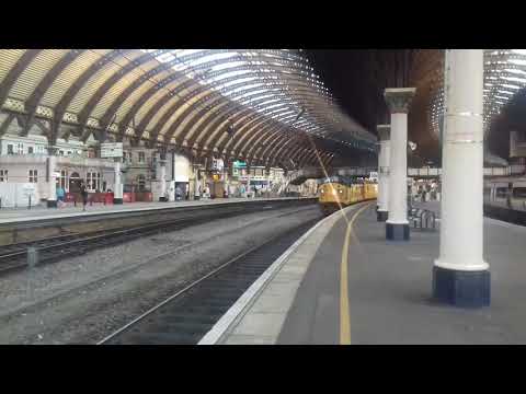 37521+37099 112U 0852 Derby R.T.C -Doncaster West Yard passing York 26/8/2019