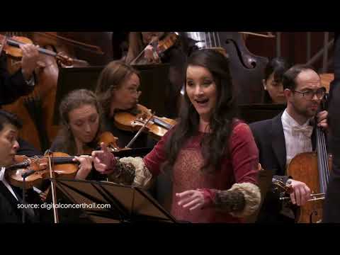 Anna Prohaska sings Debussy’s 'La Damoiselle élue' with the Berlin Philharmonic & François-Xavier Roth Thumbnail