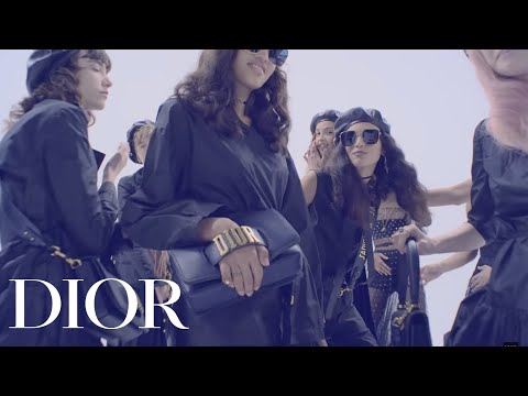 Autumn-Winter 2017-18 Ready-to-Wear Campaign - Interview with the models