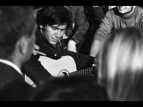 "Outside a Small Circle of Friends" — Phil Ochs live at Vassar College (1974)