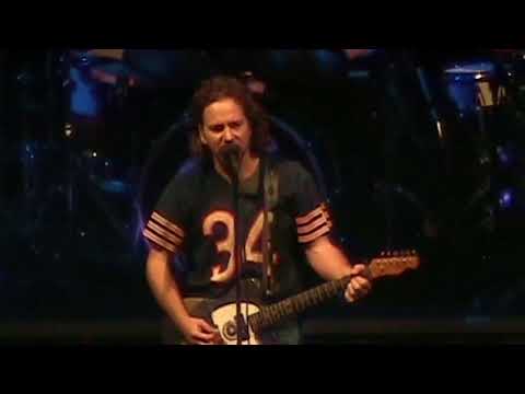 Pearl Jam - Jersey Girl live in Newark