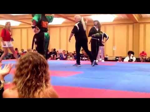 Bethany Cruz Vs Robyn LeBuffe - 18 and over 139 lbs and under point sparring