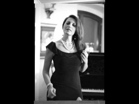 Lucia Conte Soprano - 