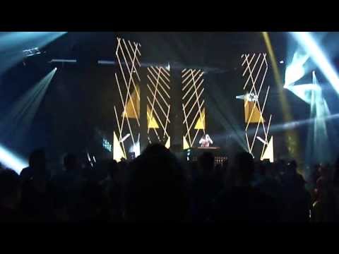 download lagu mp3 mp4 VA Bassleader 2013 Elements Of The Harder Styles 2013, download mp3 VA Bassleader 2013 Elements Of The Harder Styles 2013 free downloadn, video klip VA Bassleader 2013 Elements Of The Harder Styles 2013