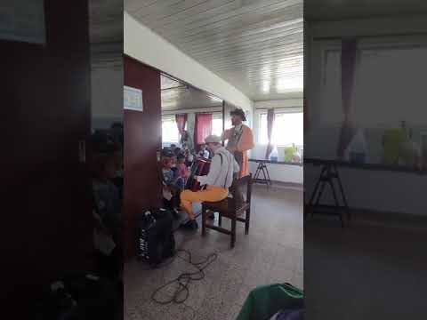 En Escuelita rural de Arévalo, Cerro Largo. #musicayteatro #teatroymusica #escuelarural