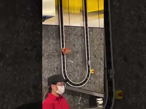 🌈SYDNEY AIPORT McDONALDS TRANSPORTADORA ENTREGA🌈✈️#sydney #airport #trending #mcdonalds #yummy #shorts