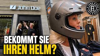 Bekommt sie endlich ihren Helm? | John Doe One im Store Köln