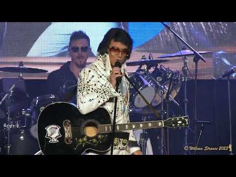 Elvis : The Ultimate Tribute